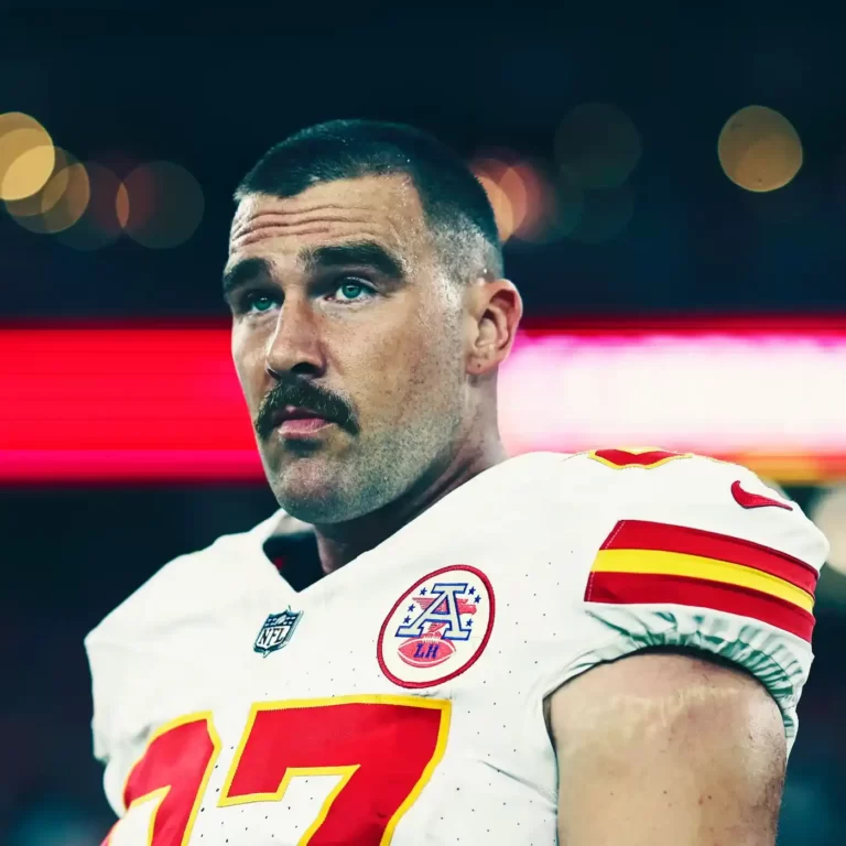 Travis Kelce Was ‘Trying to Keep My Cool’ When Patriots Showed ‘Amazing’ Taylor Swift During Game