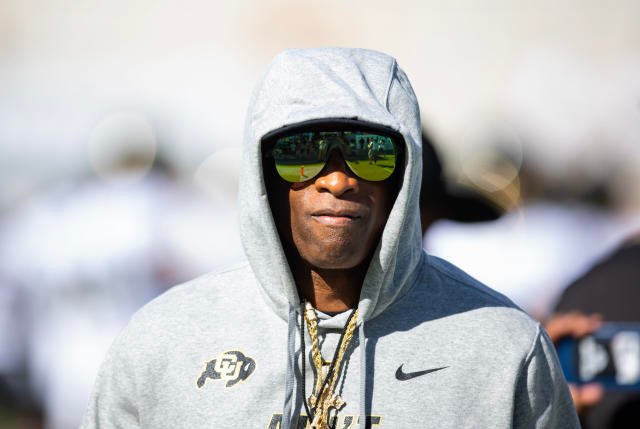 Deion Sanders Beats Colorado Strength and Conditioning Coaches in Pull Up Challenge (1)