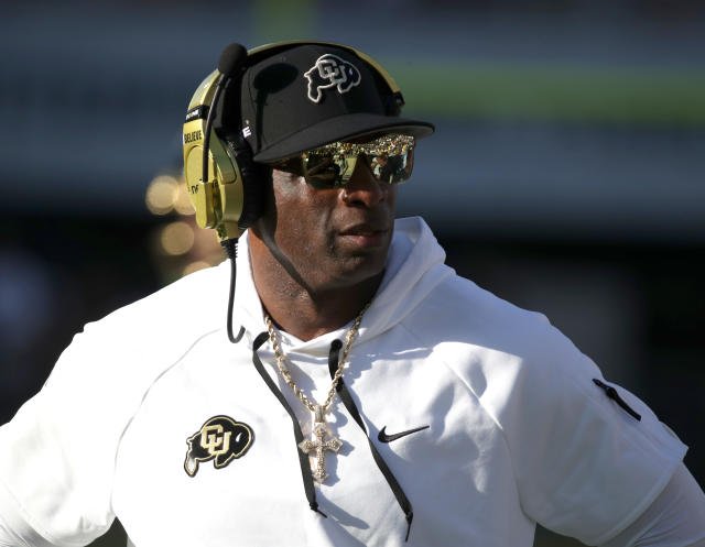 Deion Sanders Beats Colorado Strength and Conditioning Coaches in Pull Up Challenge (4)